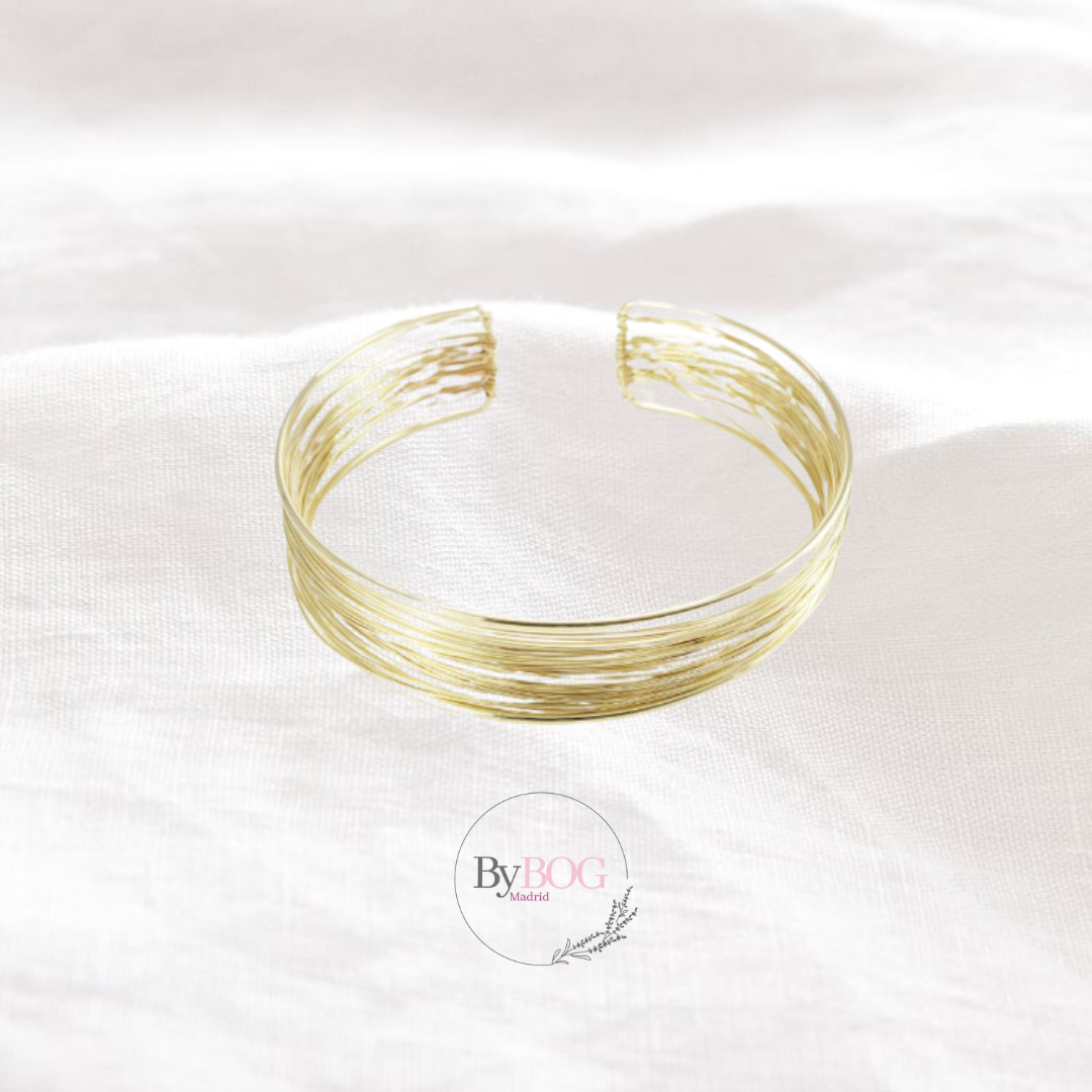 Choker ajustable de acero inoxidable en oro