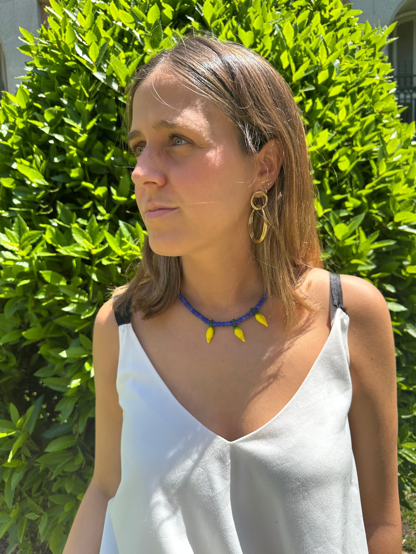 Pendientes de acero inoxidable en color oro. Estos pendientes son perfectos para elevar tus looks en eventos y en el día a día. Son hipoalergénicos.