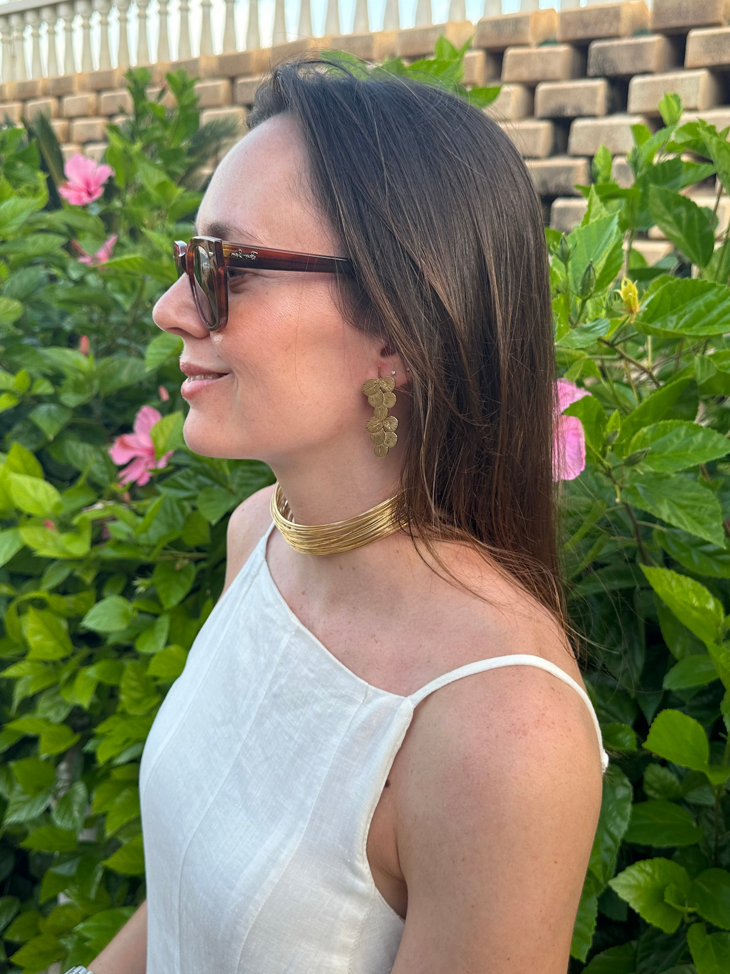 Pendientes para invitada de acero inoxidable en color oro. Estos pendientes son perfectos para elevar tus looks en eventos. Son hipoalergénicos.