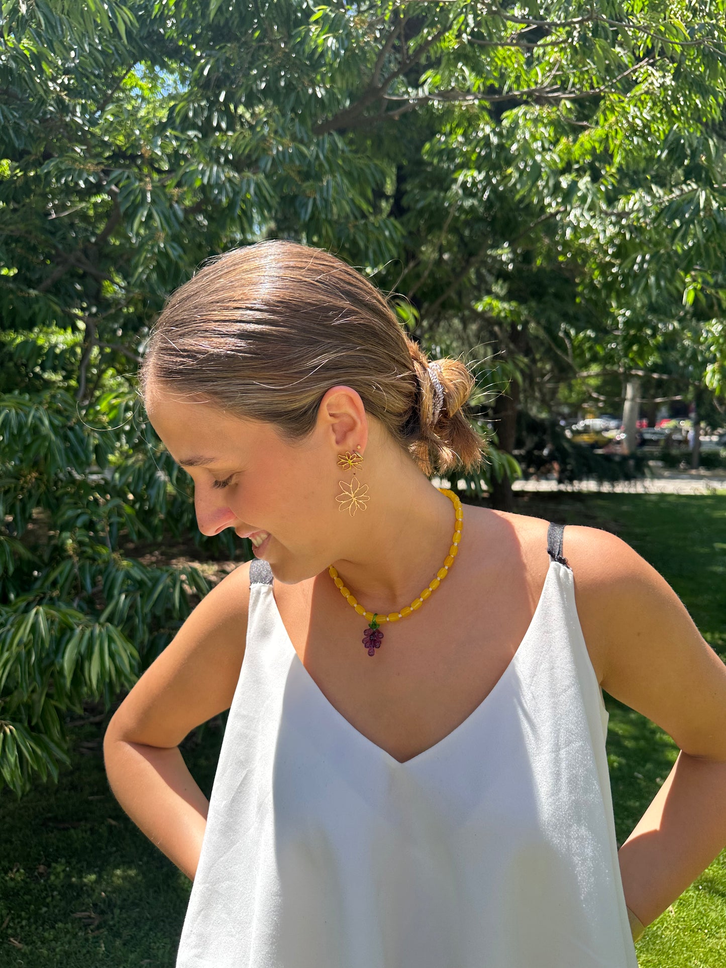 Pendientes para invitada de acero inoxidable en color oro. Estos pendientes son perfectos para elevar tus looks en eventos. Son hipoalergénicos.