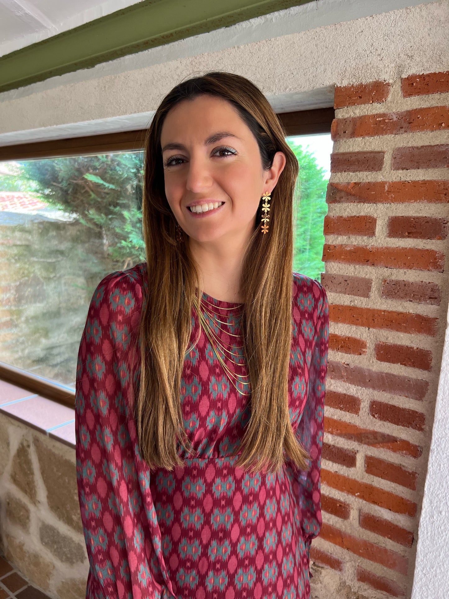 Pendientes SARA oro