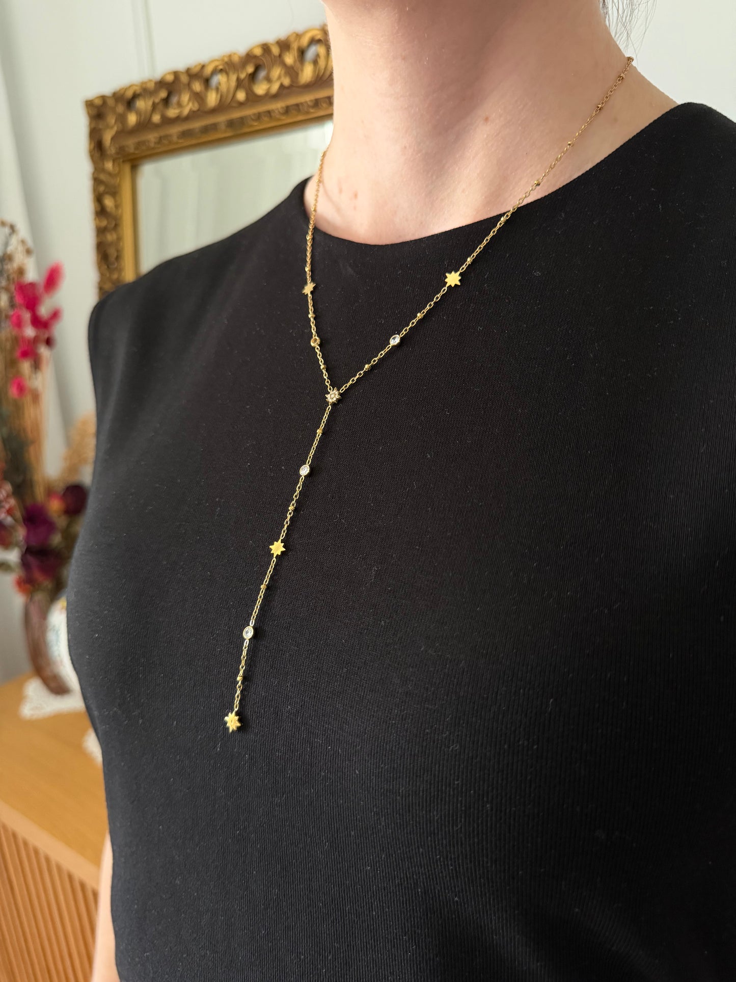Collar en Y de acero inoxidable en color oro